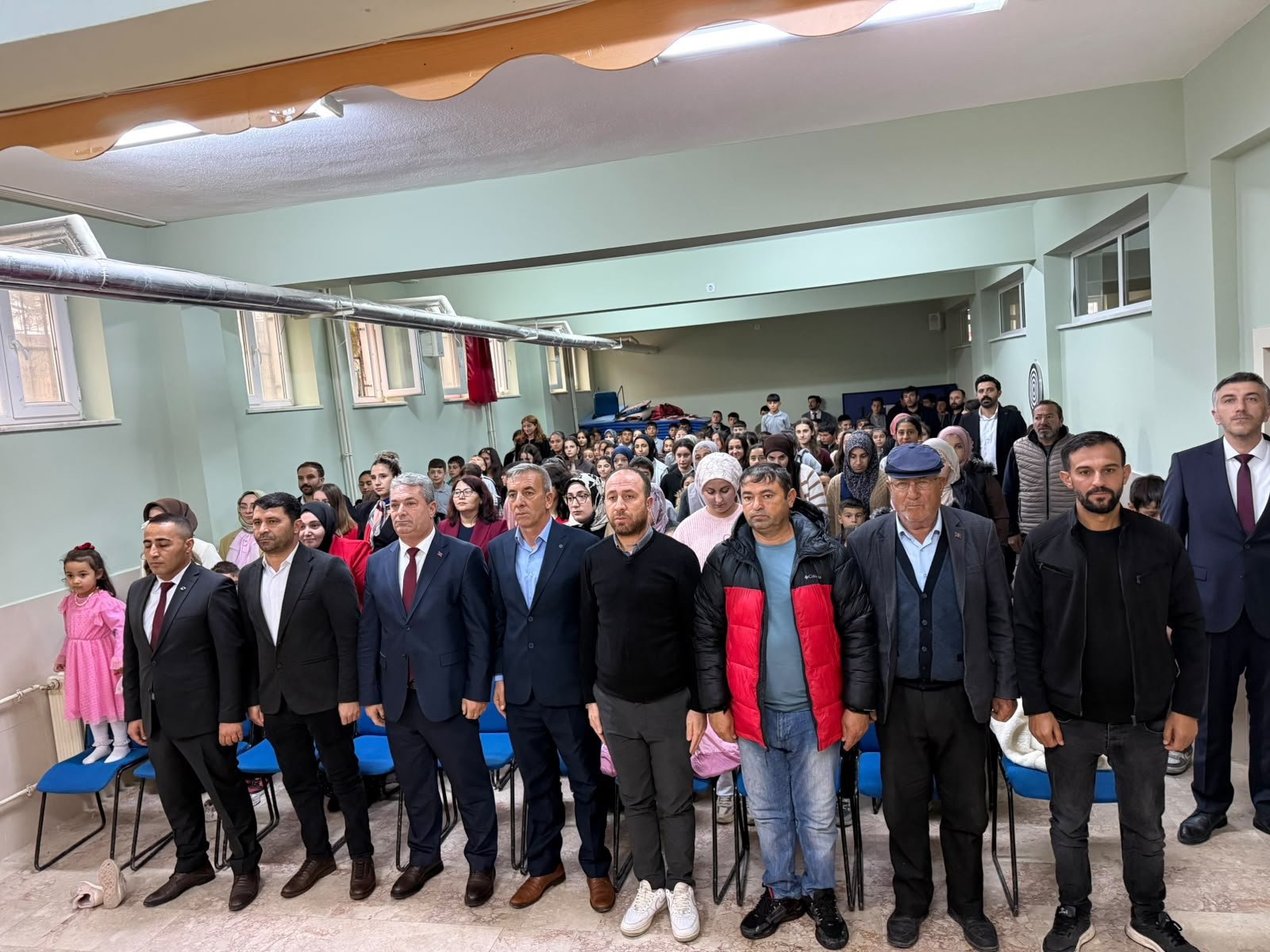 Divarlı’da 29 Ekim Cumhuriyet Bayramı Coşkuyla Kutlandı